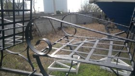 Structures & containers